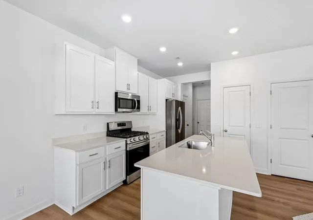 4th image of 6143 205Th Cvs N, Forest Lake, MN 55025 | MLS# 7129299