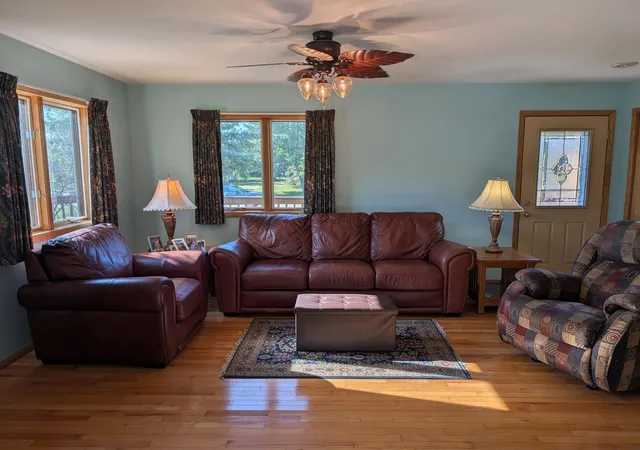 2nd image of 1312 17th St W, International Falls, MN 56649 | MLS# 7129310