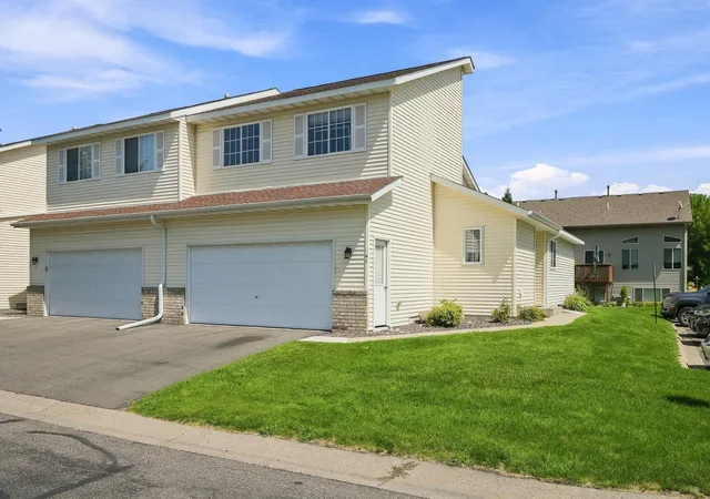 2nd image of 41 Willow Wy, Farmington, MN 55024 | MLS# 7129318