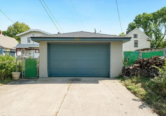 Photo 30 of Sale Pending at 2606 Hayes St NE, Minneapolis, MN 55418 | MLS# 7129333 | Listing updated on 2026-10-07