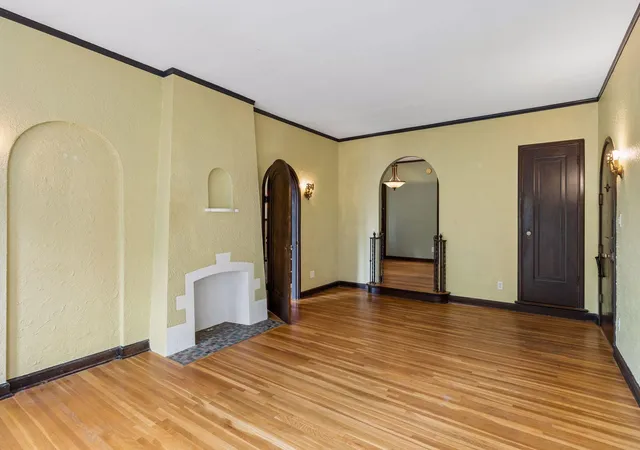 Photo 4 of Condo for sale at 3948 1st Avenue S #201, Minneapolis, MN 55409 | MLS# 7129336 | Listing updated on 2026-08-30