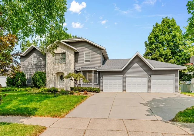 image of 2509 Colony Dr, Saint Cloud, MN 56303 | MLS# 7129339