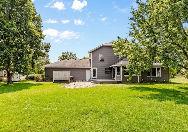 image of 2509 Colony Dr, Saint Cloud, MN 56303 | MLS# 7129339