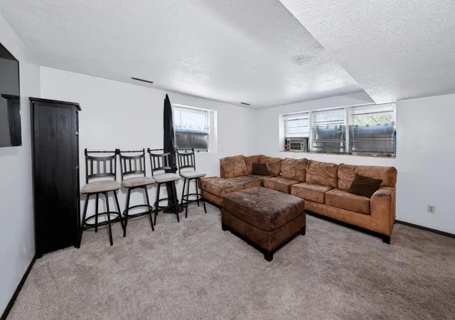 Photo 2 of House for sale at 318 Baker St E, Saint Paul, MN 55107 | MLS# 7129346 | Listing updated on 2026-08-30