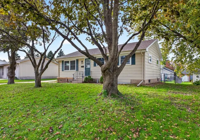 Photo 2 of Single family home for sale at 803 4th Avenue Se, Stewartville, MN 55976 | MLS# 7129357 | Listing updated on 2026-10-10
