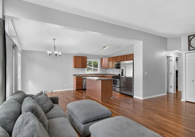 Photo 4 of Sale Pending at 8149 Brandywine Pkwy, Minneapolis, MN 55444 | MLS# 7129359 | Listing updated on 2026-10-05