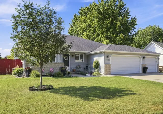1st image of 3032 37th Ave S, Fargo, ND 58104 | MLS# 7129361