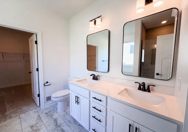 Photo 4 of Single family home for sale at 851 Londonderry Ln NW, Rochester, MN 55901 | MLS# 7129367 | Listing updated on 2026-10-09