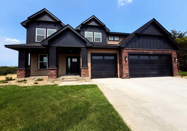 Photo 1 of Sale Pending at 843 Londonderry Ln Nw, Rochester, MN 55901 | MLS# 7129389 | Listing updated on 2026-09-02