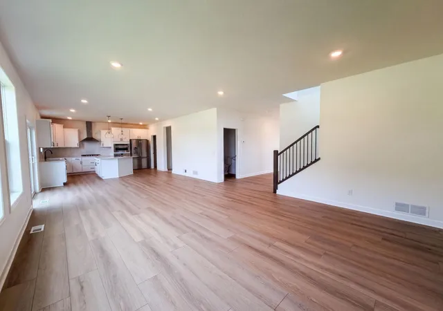 Photo 3 of Sale Pending at 843 Londonderry Ln Nw, Rochester, MN 55901 | MLS# 7129389 | Listing updated on 2026-09-02
