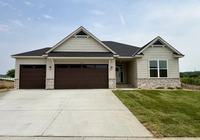 1st image of 1256 Hadley Hills Dr Ne, Rochester, MN 55906 | MLS# 7129416