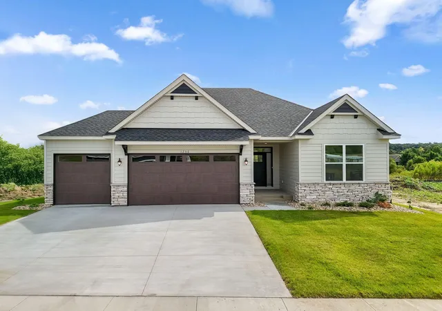 Single family home for sale at 1256 Hadley Hills Dr NE, Rochester, MN 55906 | MLS# 7129416