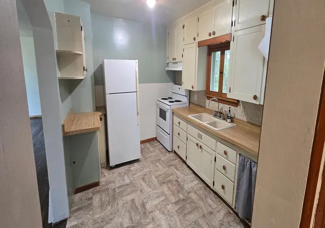 Photo 3 of Single family home for sale at 119 Red Lake Ave SW, Bagley, MN 56621 | MLS# 7129418 | Listing updated on 2026-09-29