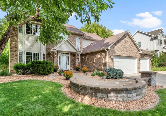 1st image of 546 White Pine Wy, Eagan, MN 55123 | MLS# 7129439