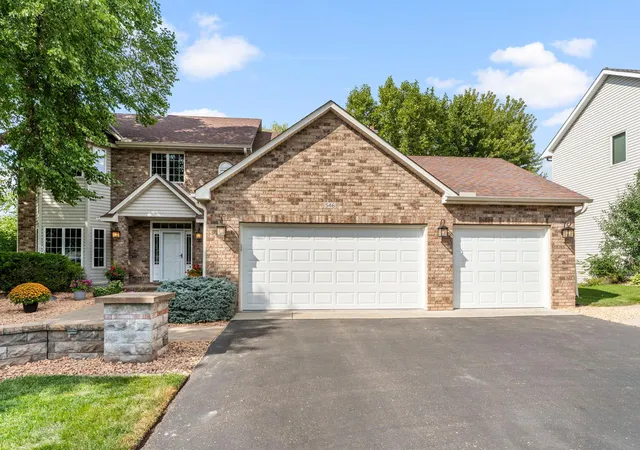 2nd image of 546 White Pine Wy, Eagan, MN 55123 | MLS# 7129439