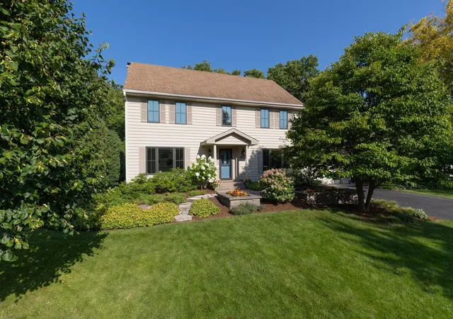 1st image of 9017 Larkspur Ln, Eden Prairie, MN 55347 | MLS# 7129446