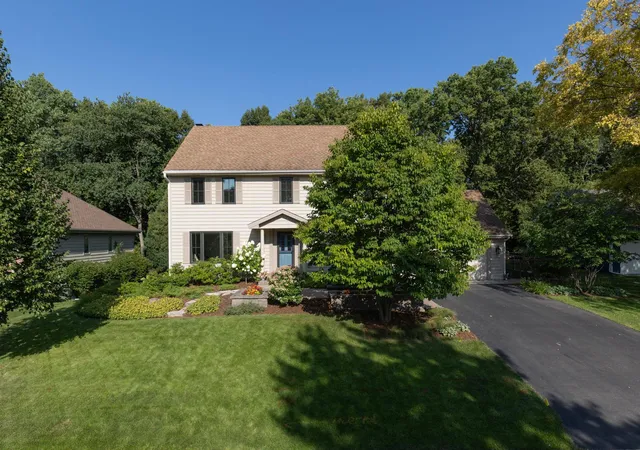 37th image of 9017 Larkspur Ln, Eden Prairie, MN 55347 | MLS# 7129446
