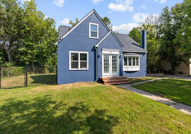 Photo 1 of Single family home for sale at 1001 Terrace Ave, Brainerd, MN 56401 | MLS# 7129449 | Listing updated on 2026-10-08
