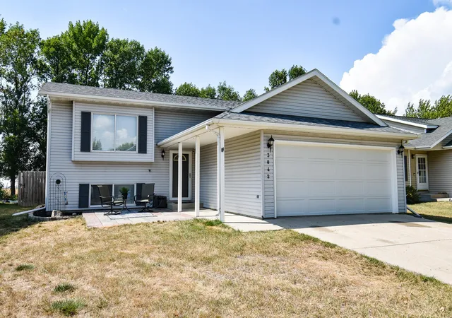 2nd image of 3842 10th St N, Fargo, ND 58102 | MLS# 7129458