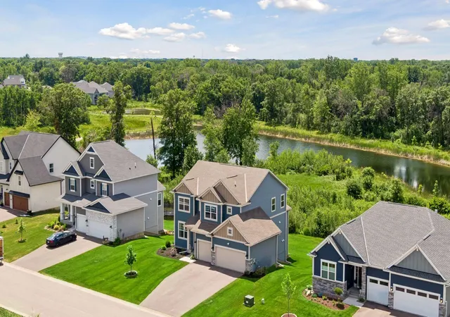 Photo 4 of Single family home for sale at 8143 Haywood Dr, Circle Pines, MN 55014 | MLS# 7129462 | Listing updated on 2026-09-04