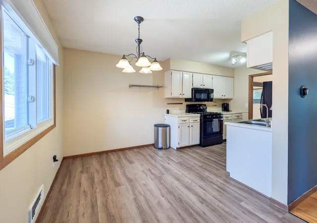 2nd image of 7023 146th Street Ct, Saint Paul, MN 55124 | MLS# 7129465