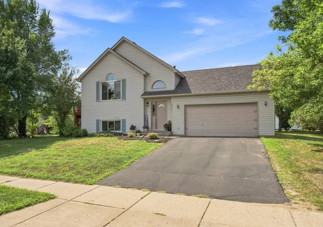 2nd image of 12555 Hillside Ln Se, Becker, MN 55308 | MLS# 7129469