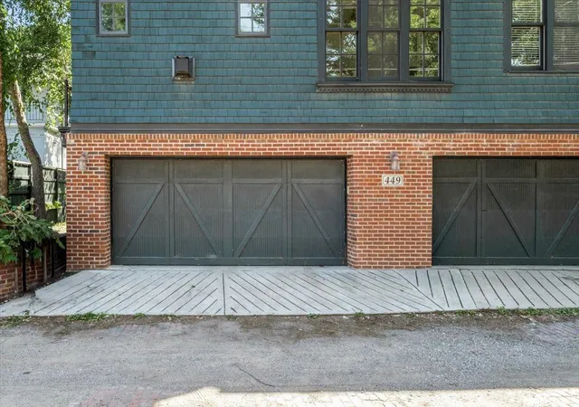 2nd image of 449 Portland Ave, Saint Paul, MN 55102