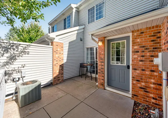 Photo 3 of Single family home for sale at 3724 Big Linden Curv, Saint Paul, MN 55110 | MLS# 7129486 | Listing updated on 2026-10-20