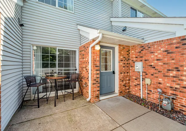 Photo 4 of Single family home for sale at 3724 Big Linden Curv, Saint Paul, MN 55110 | MLS# 7129486 | Listing updated on 2026-10-20