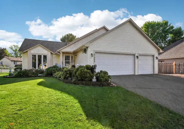 Photo 1 of Single family home for sale at 7459 Jeffery Ln S, Cottage Grove, MN 55016 | MLS# 7129488 | Listing updated on 2026-10-07
