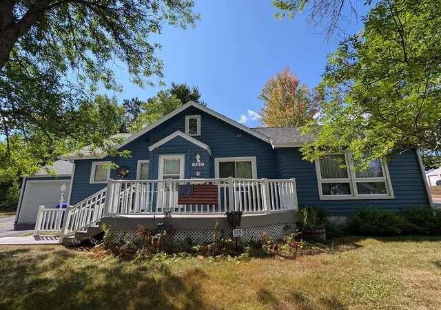2nd image of 320 Cedar Ave, Moose Lake, MN 55767 | MLS# 7129498
