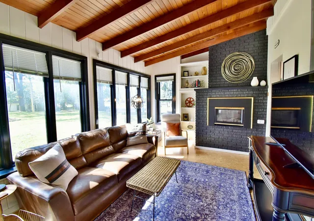 Photo 2 of Single family home for sale at 739 10th Street Nw, Saint Paul, MN 55112 | MLS# 7129504 | Listing updated on 2026-10-02