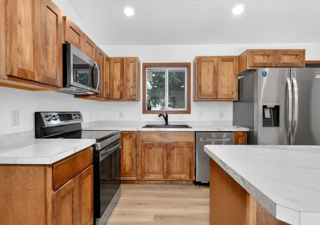 Photo 3 of Single family home for sale at 1125 Ne 6th Avenue, Grand Rapids, MN 55744 | MLS# 7129506 | Listing updated on 2026-10-23