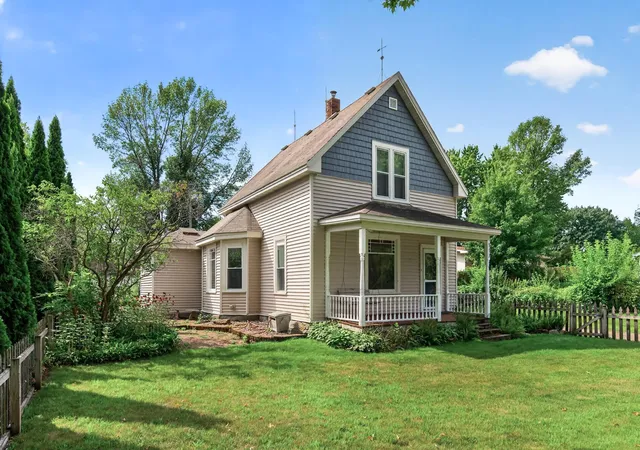 2nd image of 117 Lockey Ave, Center City, MN 55012 | MLS# 7129524