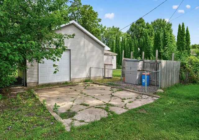 32nd image of 117 Lockey Ave, Center City, MN 55012 | MLS# 7129524