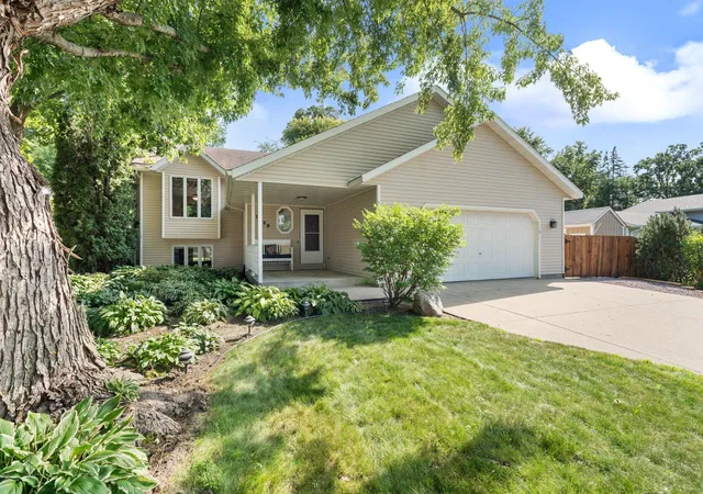 2nd image of 1939 Greenwood Dr Ne, Owatonna, MN 55060 | MLS# 7129527