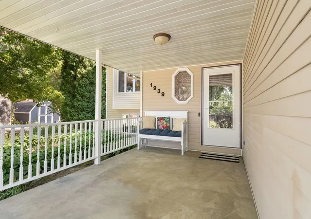 4th image of 1939 Greenwood Dr Ne, Owatonna, MN 55060 | MLS# 7129527