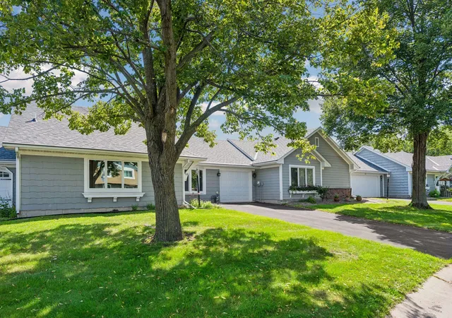 Photo 3 of Sale Pending at 518 Devonshire Dr, Young America, MN 55397 | MLS# 7129534 | Listing updated on 2026-08-31