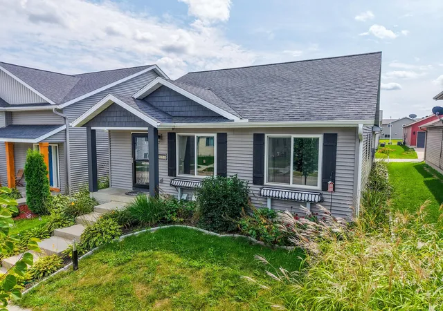 Photo 2 of Single family home for sale at 6084 Sandstone St Nw, Rochester, MN 55901 | MLS# 7129557 | Listing updated on 2026-09-02
