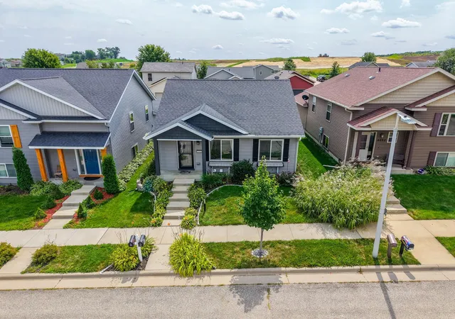 Photo 3 of Single family home for sale at 6084 Sandstone St Nw, Rochester, MN 55901 | MLS# 7129557 | Listing updated on 2026-09-02