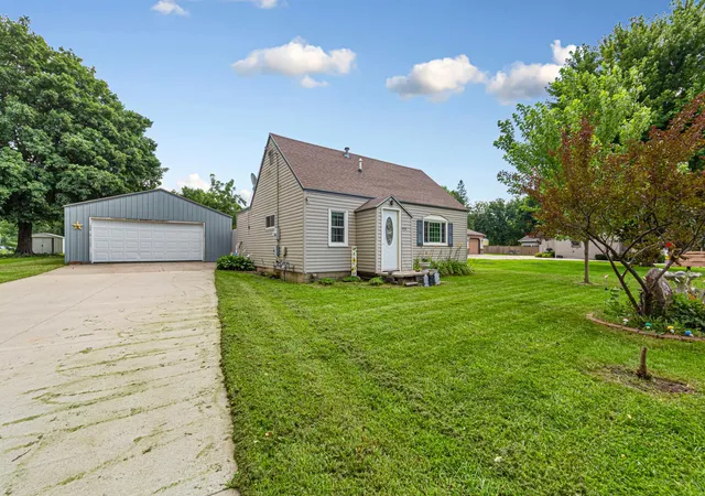 2nd image of 406 S Main St, Medford, MN 55049 | MLS# 7129568