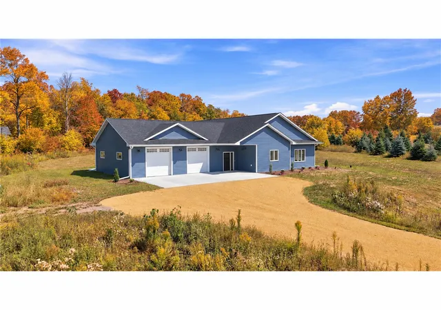 Photo 2 of Single family home for sale at 32 256th Street, Osceola, WI 54020 | MLS# 7129590 | Listing updated on 2026-10-27