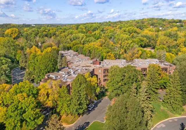 Condo for sale at 5601 Dewey Hl Rd #210, Minneapolis, MN 55439 | MLS# 7129619