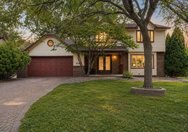1st image of 1836 Prior Ave N, Falcon Heights, MN 55113 | MLS# 7129636
