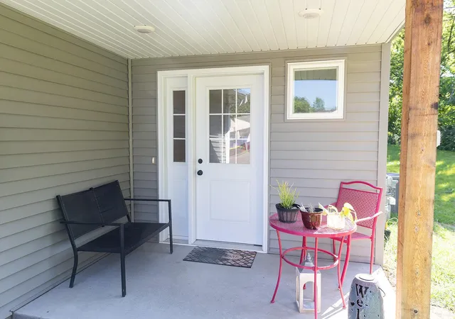 3rd image of 39209 Grand Ave, North Branch, MN 55056 | MLS# 7129637