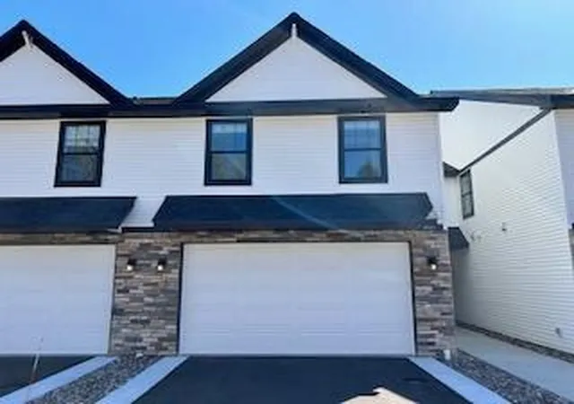 Photo 3 of Single family home for sale at 3405 Douglas Dr N, Minneapolis, MN 55422 | MLS# 7129645 | Listing updated on 2026-08-27