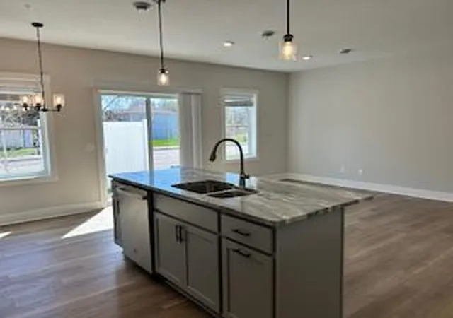 Photo 4 of Single family home for sale at 3405 Douglas Dr N, Minneapolis, MN 55422 | MLS# 7129645 | Listing updated on 2026-08-27