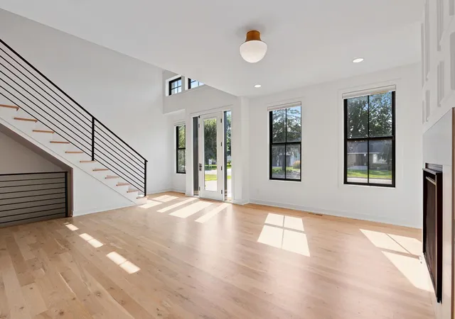 Photo 3 of Mansion for sale at 6029 Abbott Ave S, Edina, MN 55410 | MLS# 7129664 | Listing updated on 2026-09-02