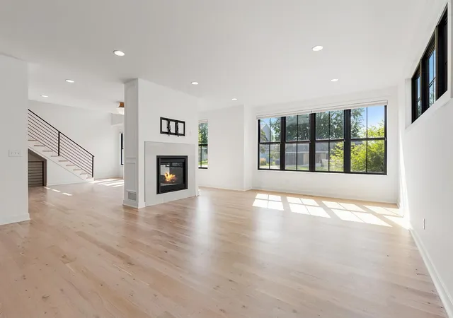 Photo 3 of Single family home for sale at 6029 Abbott Ave S, Edina, MN 55410 | MLS# 7129664 | Listing updated on 2026-09-02