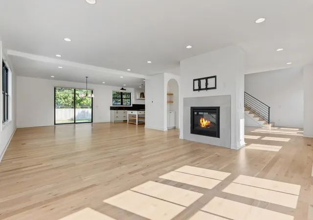 Photo 4 of Single family home for sale at 6029 Abbott Ave S, Edina, MN 55410 | MLS# 7129664 | Listing updated on 2026-09-02